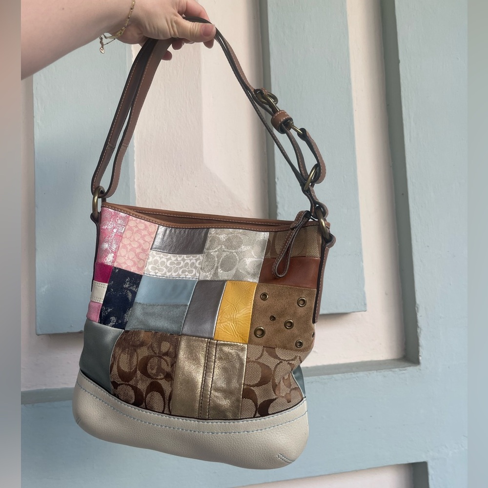 Y2K COACH Vintage Jacquard Patchwork Leather Shoulder Adjustable Strap Bag - Picture 8 of 13